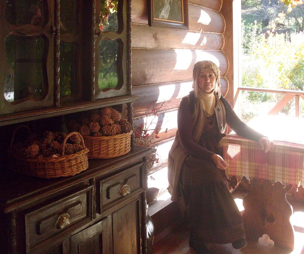 галя воронины мем. сколько живет галя. николай двигубский и жанна болотова. галя живет в доме. лиза и галя.