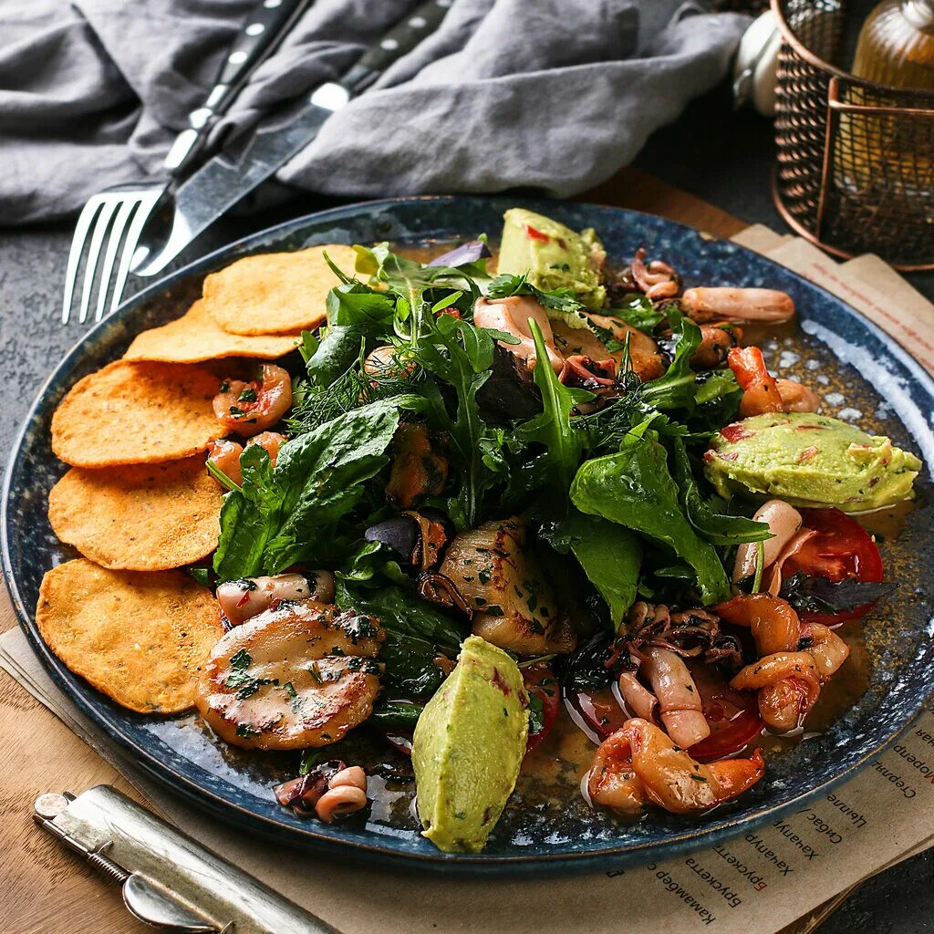 еда из ресторанов на дом москва. доставка еды. заказ еды. еда из ресторанов на дом москва. ресторан новикова блюда.