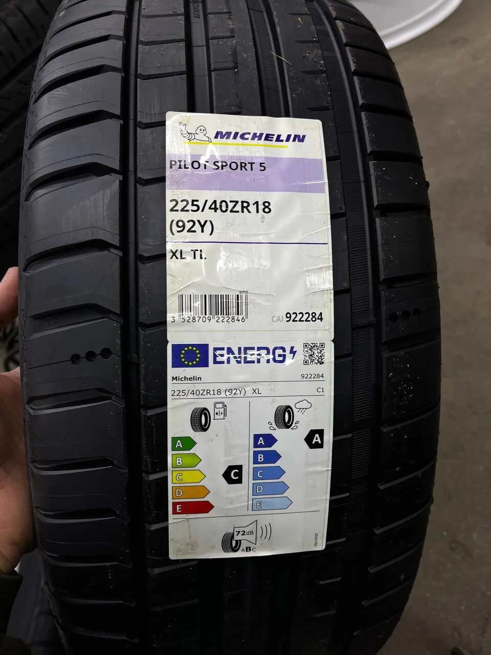 Michelin pilot sport 5 225 45. Мишлен пилот спорт 5 225 40 18. Мишлен пилот спорт 5 235/40/18. Мишлен пилот спорт 5. Мишлен пилот спорт 5 евроэтикетка.