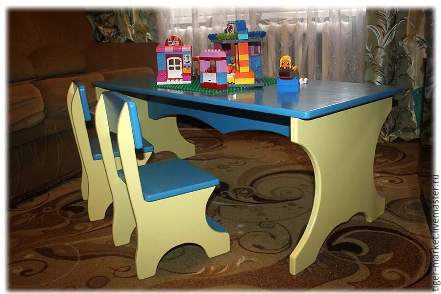 Детские столы спб. Стол детский. Детский стол из ЛДСП. Столик детский со стульчиками. Детский столик из ЛДСП.