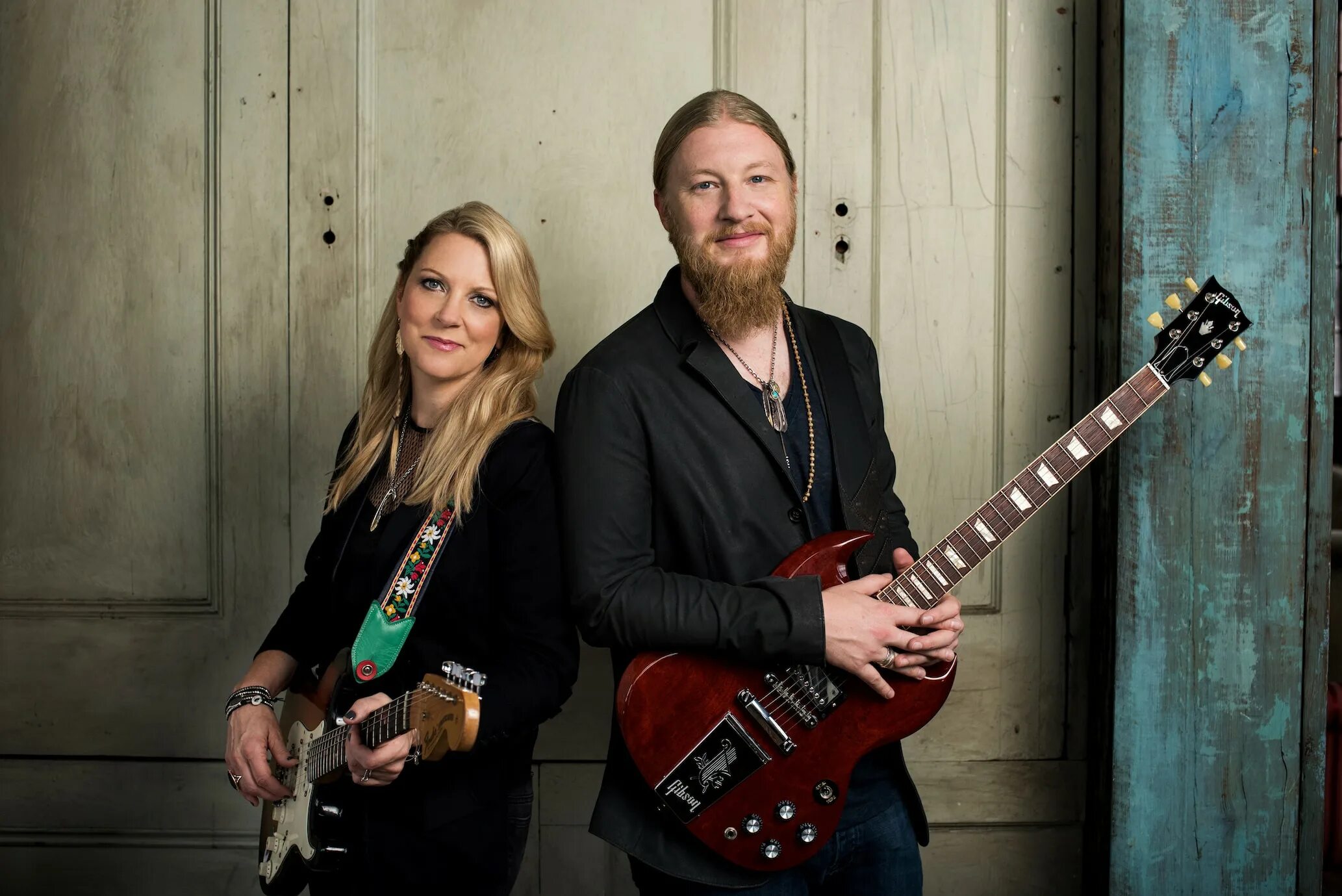 Let me группа. Tedeschi Trucks Band Band. Derek Trucks Band. The Derek Trucks Band album. Tedeschi Trucks Band "signs".