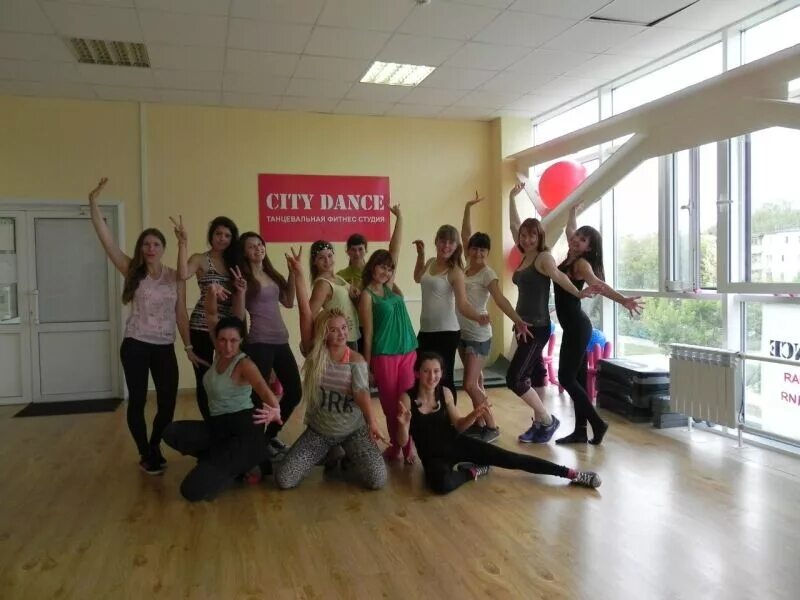 Дэнс тверь. Дэнс тверь. Уличные танцы в твери. Джангл кингс тверь. Детские танцевальные студии в твери.