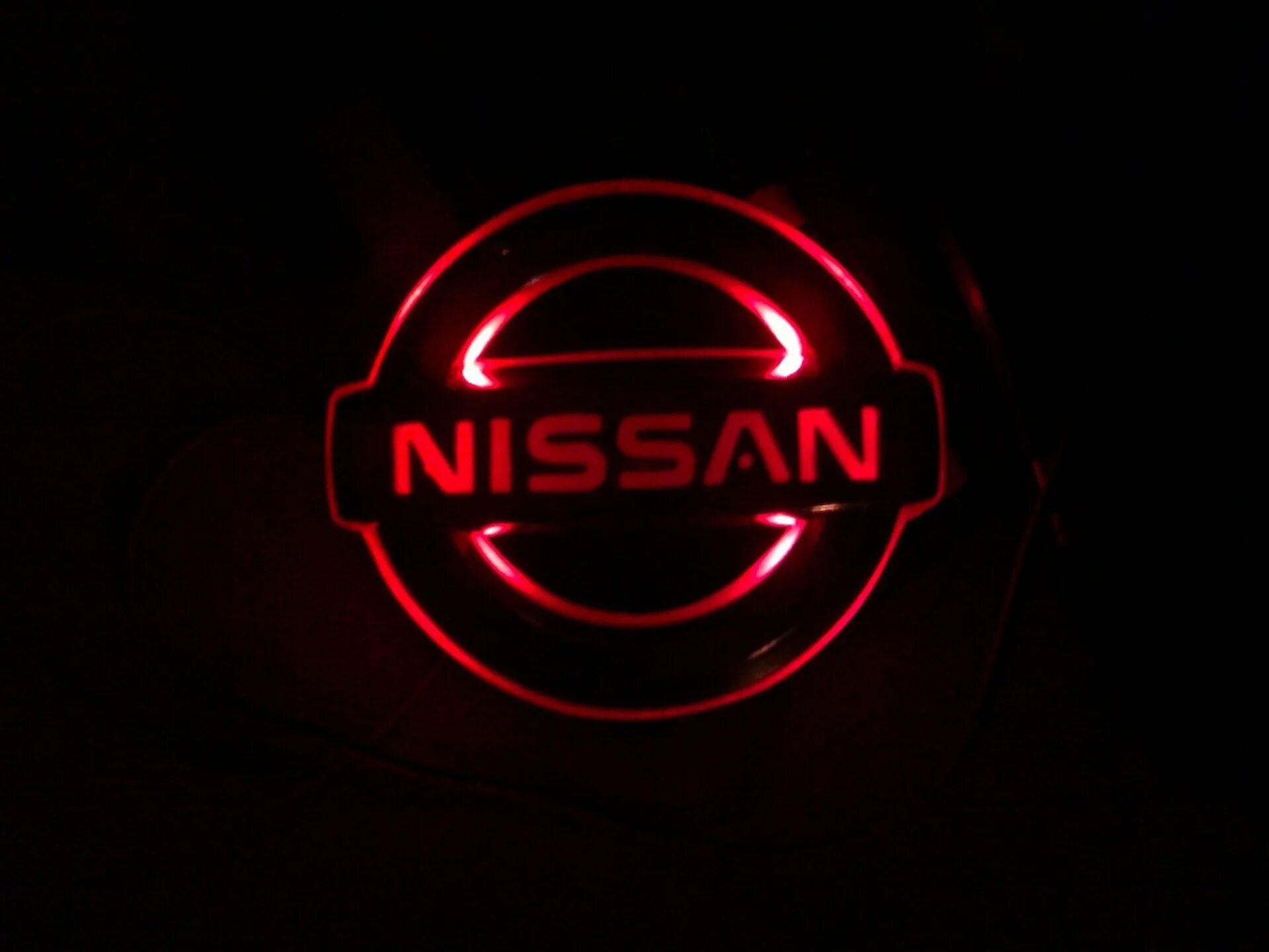 Логотип на заставку магнитолы. Логотип Nissan. Заставка Ниссан. Логотип Ниссан для магнитолы. Обои логотип Ниссан.