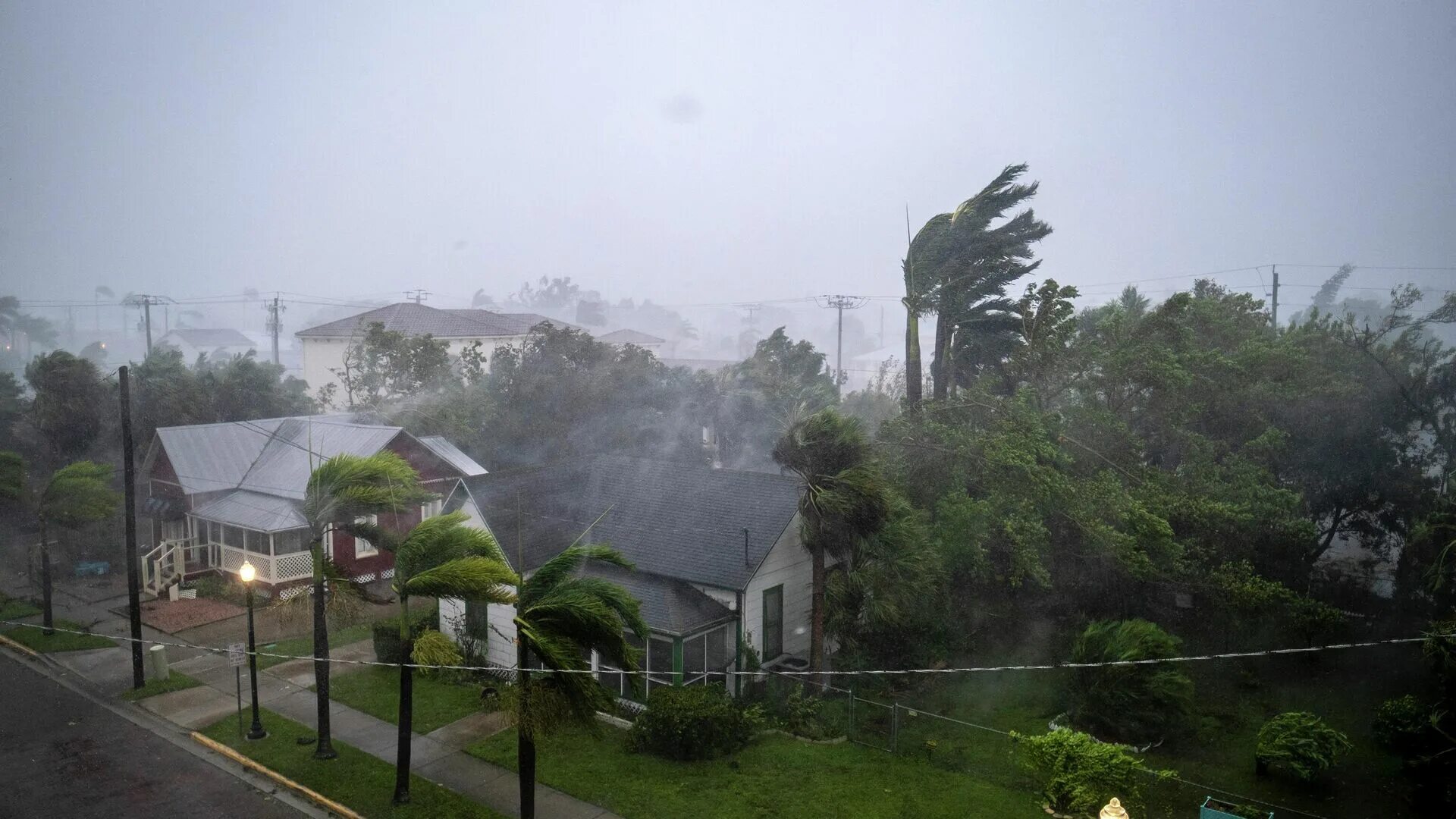 Самый разрушительный ураган в сша. Ураган Иэн Флорида. Hurricane Ian 2022. Ураган во Флориде. Ураган в США.