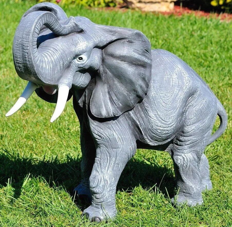 Где купить слона. Садовая фигура слон. Садовая фигурка слон. Садовая скульптура слон. Садовая фигура Слоник.