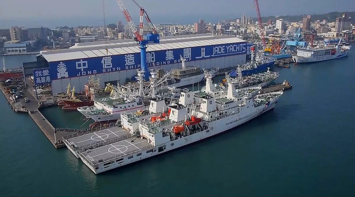 Крупнейшие предприятия судостроения. Верфь Daewoo Shipbuilding. Судостроительные компании Японии. Судостроительная компания. Порт Гаосюн.