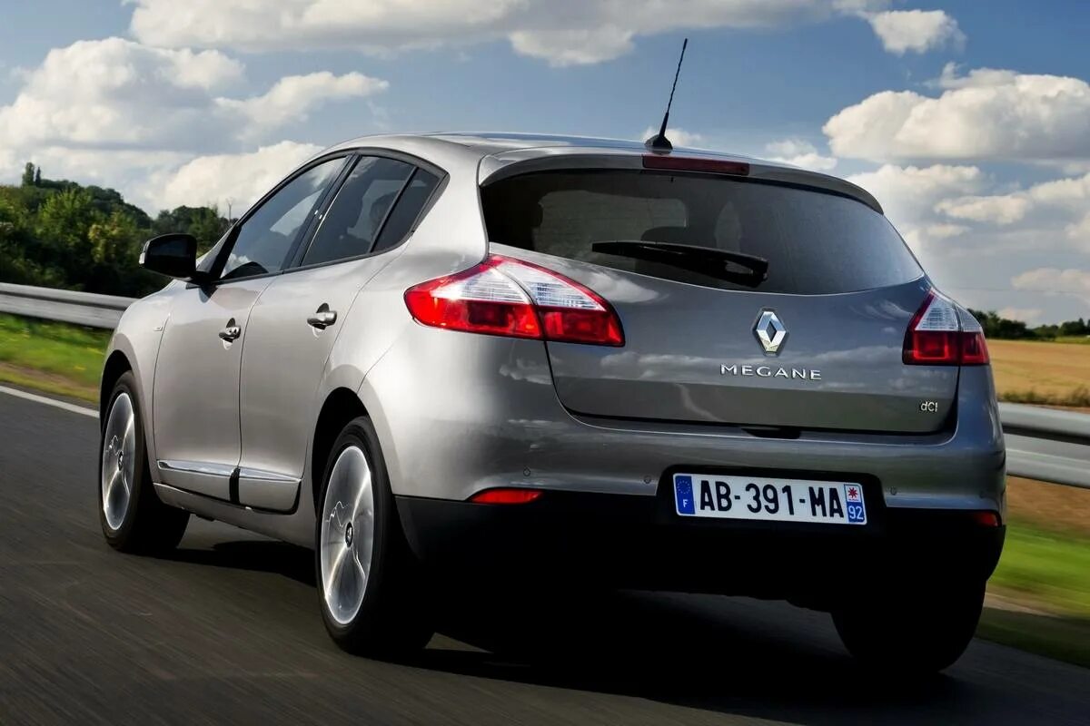 Рено megane. Renault Megane 2014. Рено Меган 2014 хэтчбек. Рено Меган 2014 года хэтчбек. Reno Megane 3.