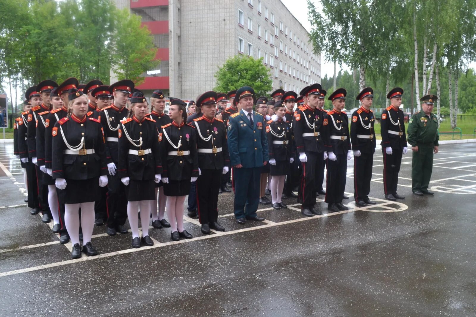 Кадетский корпус просница. Кадетский корпус Кирово Чепецк. Кировский кадетский корпус Просница. Радумля кадетский корпус. Кадетская школа Киров Просница.