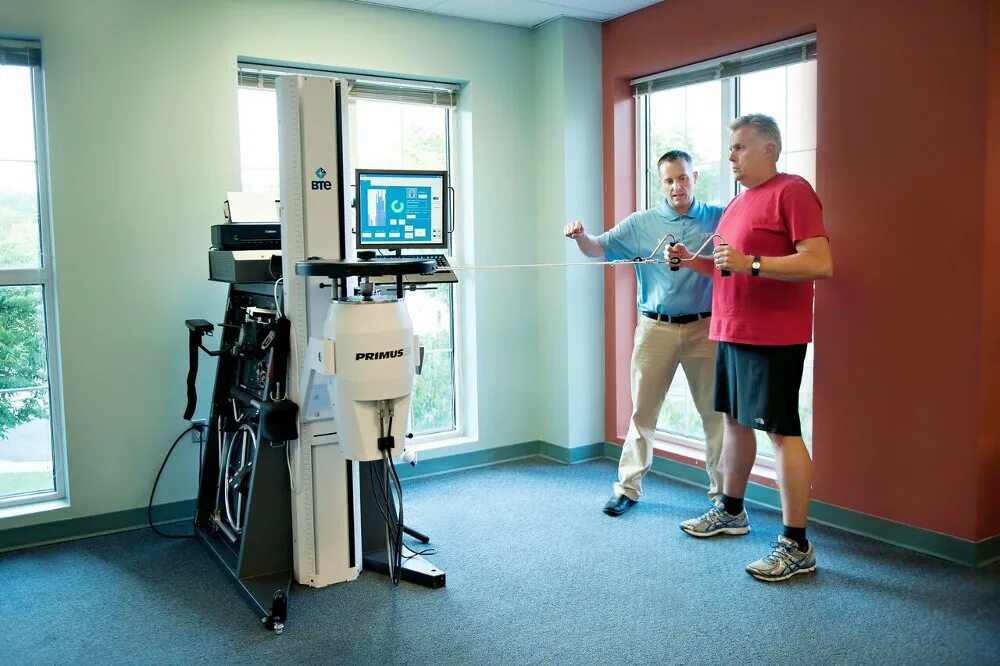 Социальная реабилитация опорно двигательного аппарата. Реаб ллитацияпосле инсудьта. Производственная реабилитация. Социальная реабилитация опорно двигательного аппарата. Инвалиды опорно двигательного аппарата.