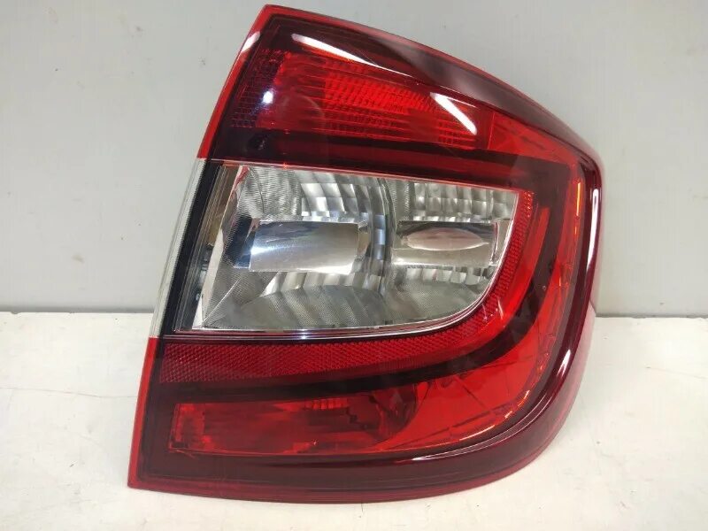 Задний фонарь шкоды. Задний фонарь шкоды. Задние фонари octavia a7. Задние фонари шкода а5. Задний фонарь шкоды.