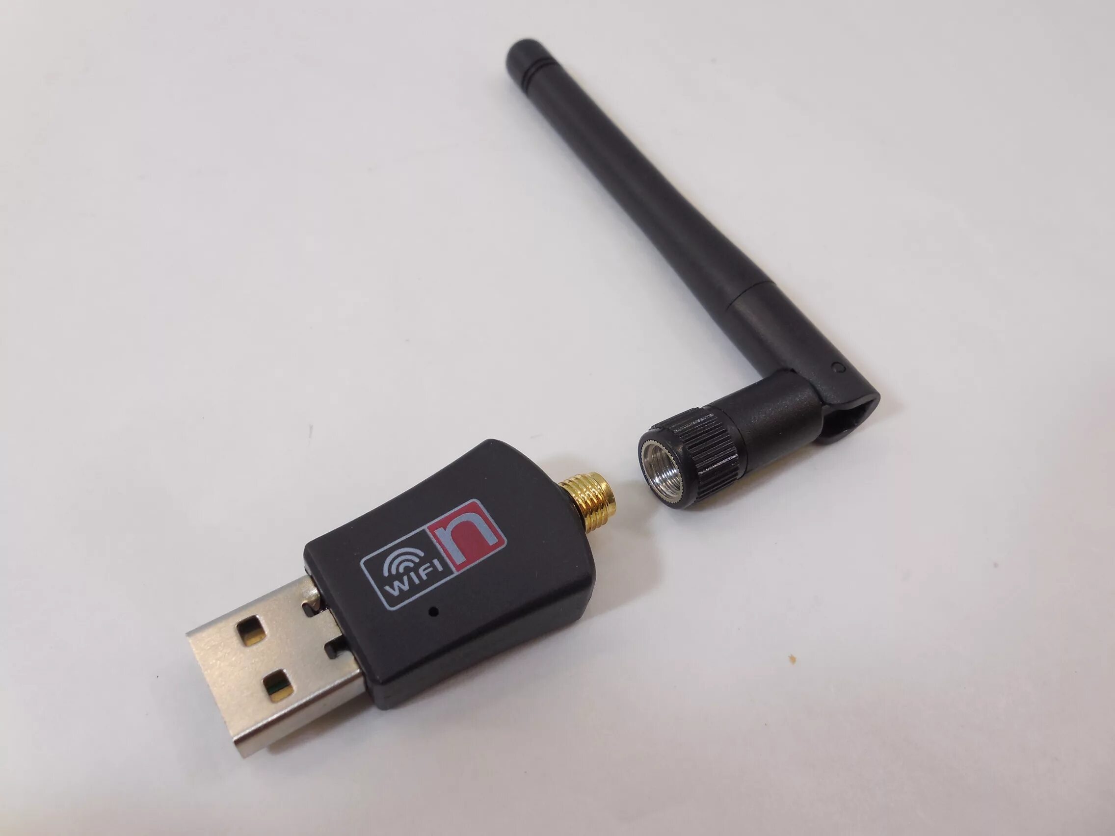 Купить usb антенну. Wi-Fi адаптер USB 2.0. Адаптер вай фай WIFI N. Юсб вай фай адаптер 2.0. USB Wi-Fi адаптер с антенной.