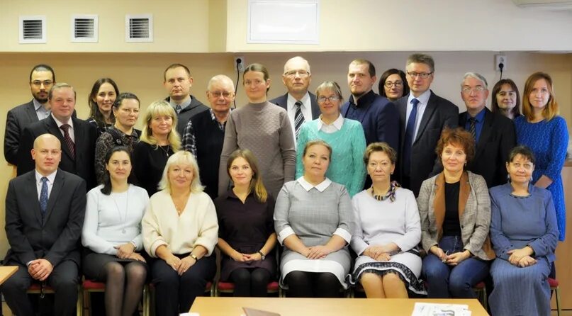 Центр одаренных школьников киров. Заочная школа для одаренных детей омск. Цдоош. Цдоош киров. Цдоош киров.