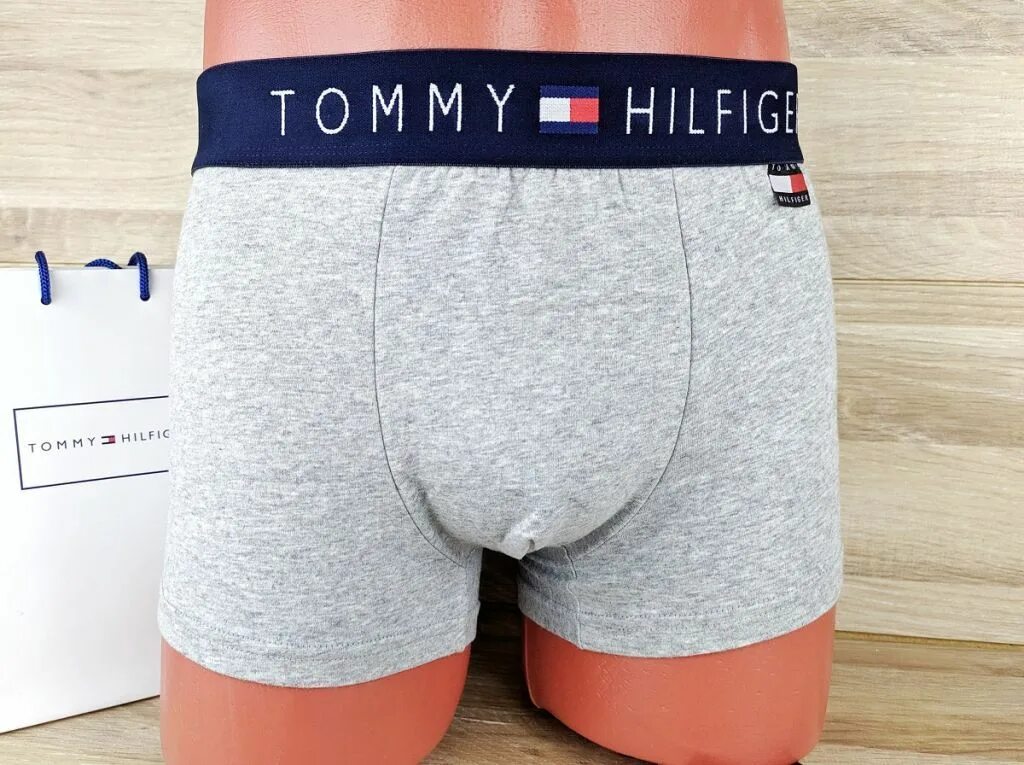 Мужские трусы tommy. Трусы Томми Хилфигер. Трусы Томми Хилфигер мужские. Трусы мужские Томми Томми Хилфигер. Трусы Томми Хилфигер мужские белые.