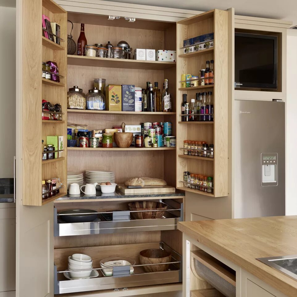 Шкаф для кухни фото. Удобные шкафы для кухни. Функциональные шкафы для кухни. Удобные шкафчики для кухни. Функциональные шкафчики на кухне.