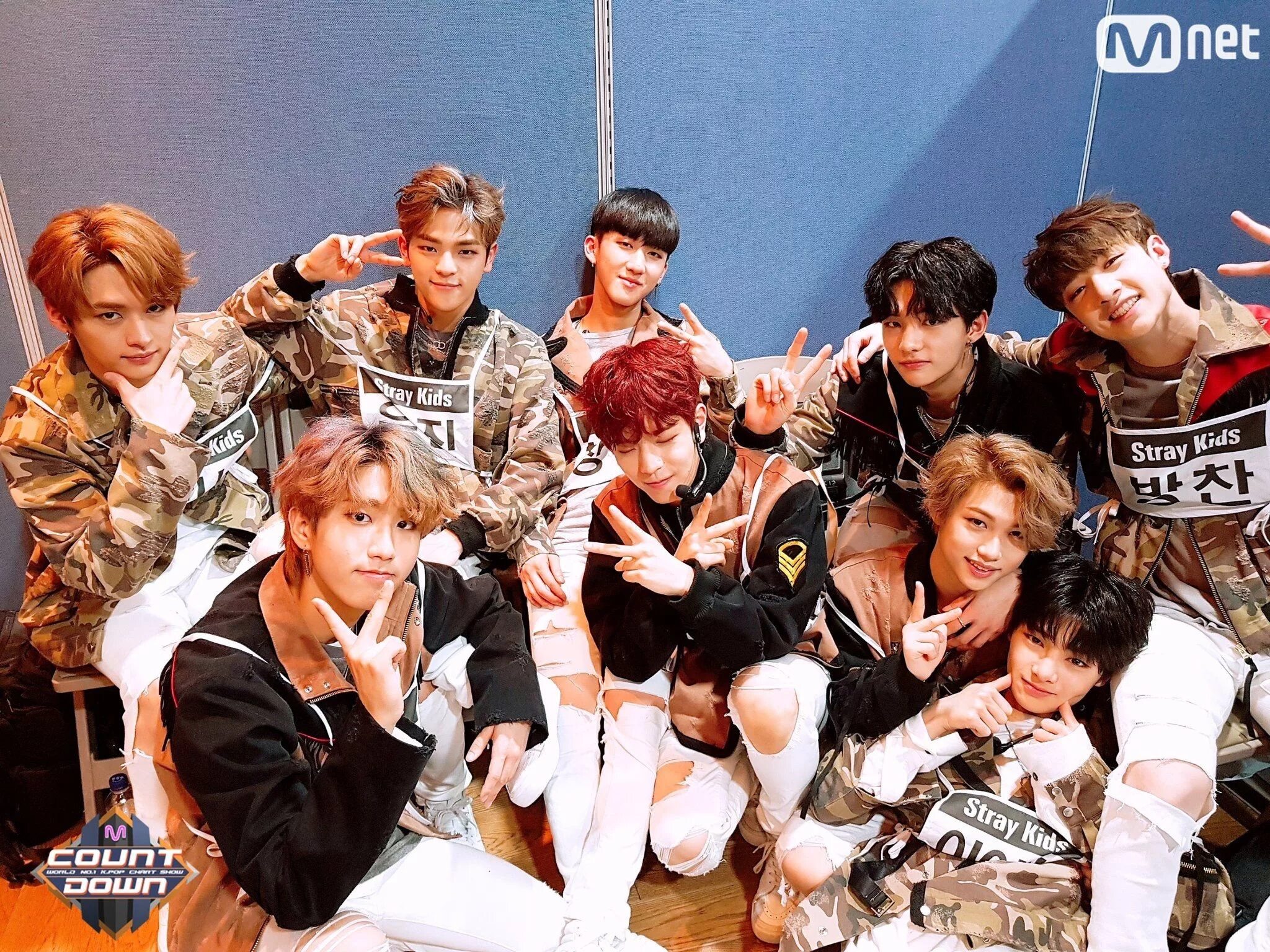 Stray kids русский язык. Группа stray kids с именами. имена участников стрэй kids. стрей киьц. имена участников группы stray kids.