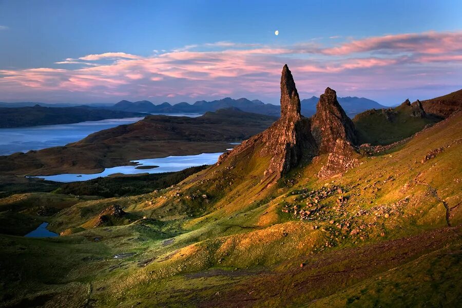 Виски макаллан a night on earth. Macallan a night on earth in scotland. Macallan дистиллерия. Macallan 50. Ночь пляж молния.