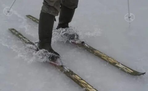 Спуск по льду на лыжах 5 букв