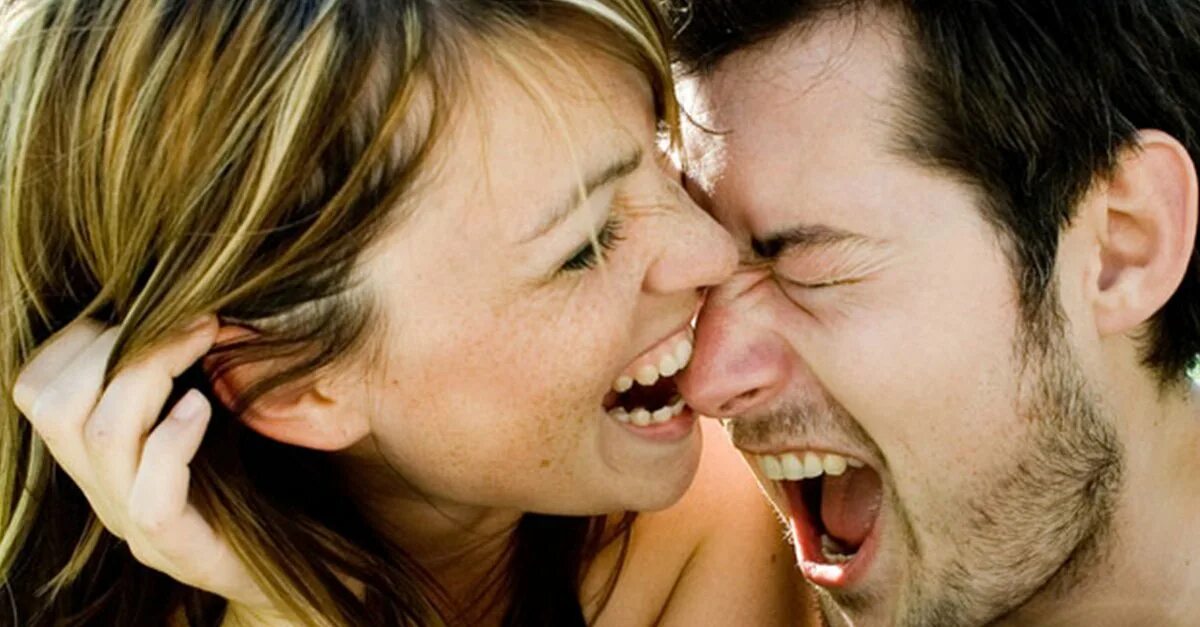 Biting 18. Поцелуй с язычком. Biting 18. Страстные губы. Страстный поцелуй.