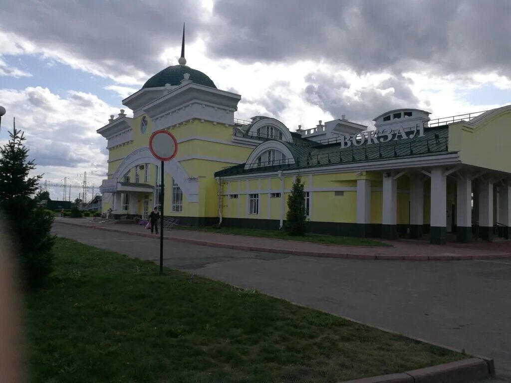 Железнодорожный вокзал, Новоалтайск, Октябрьская улица. Вокзал города Новоалтайска. ЖД вокзал Новоалтайск. Новоалтайск Алтайский край станция Алтайская. Жд вокзал зоопарк