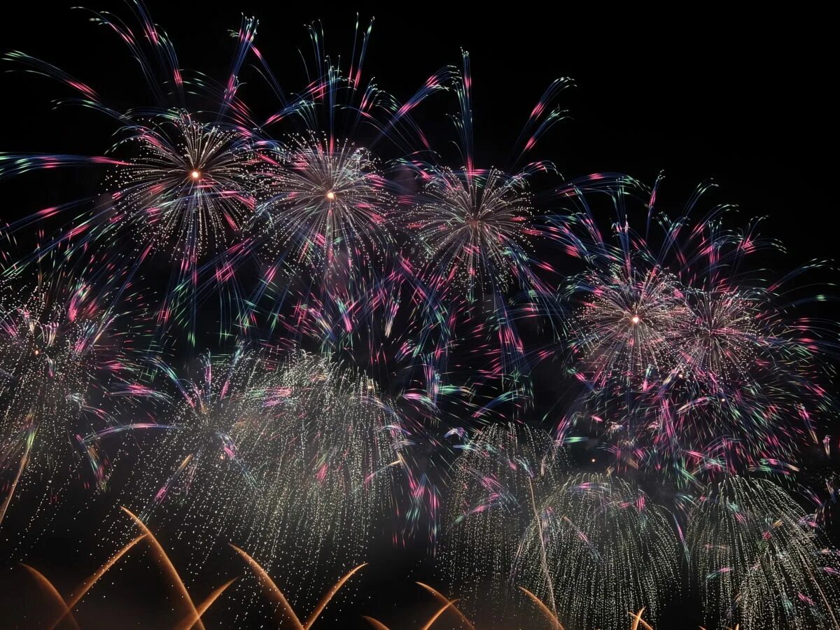 фейерверк гифки.