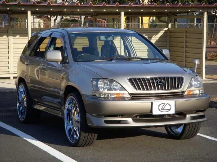 Рх 300 первого поколения. Lexus rx300. Лексус РХ 300. Lexus rx300 1998-2003. Лексус РХ 300 первого поколения.