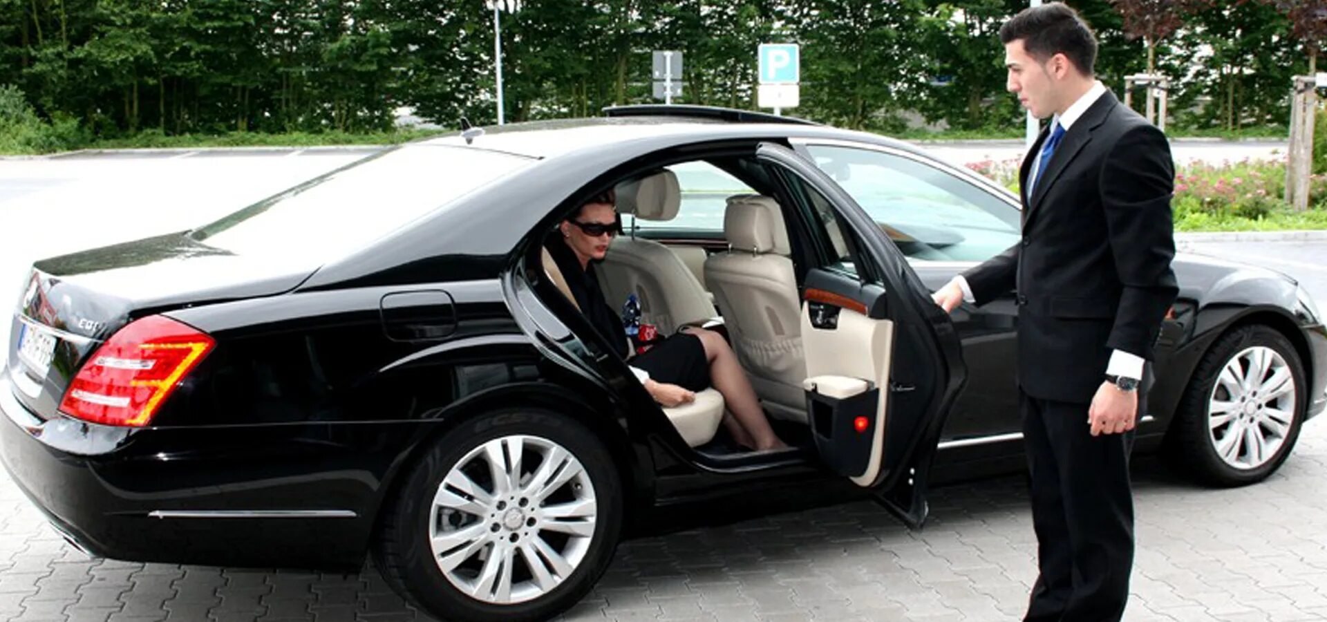 Аренда элитных авто без водителя. Водитель и автомобиль. Авто бизнес класса. Машины бизнес класса. Водитель и автомобиль.