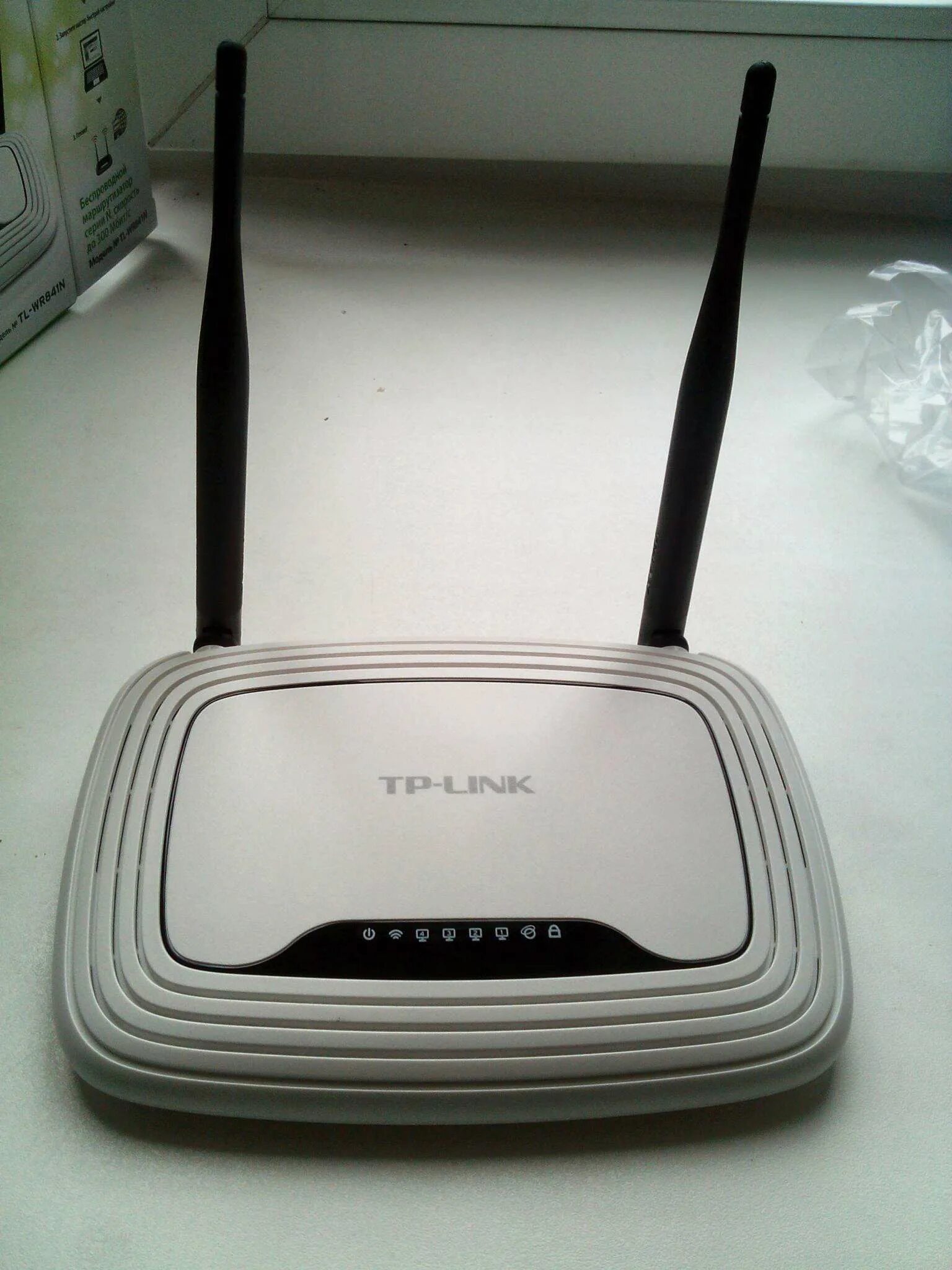 Wi-Fi роутер TP-link TL-wr841n. TP-link TL-wr841n. Роутер ТП линк TL-wr841n. Wi-Fi роутер TP-link TL-wr841n, белый. Купить роутер бу