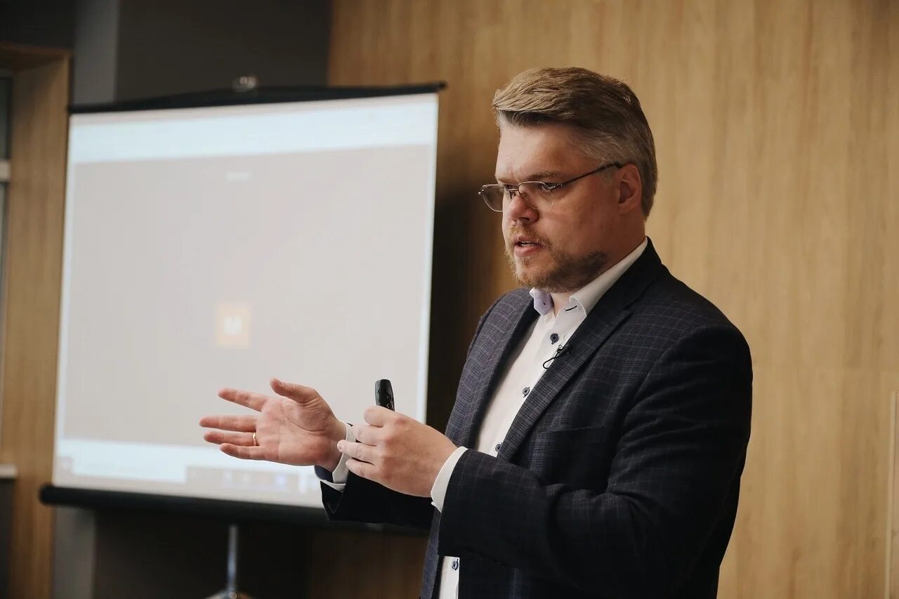 школа примакова логотип. минниханова гульназ сириновна минстрой рф. конференции в дипакадемии. институт мировой экономики и международных отношений ран. е.