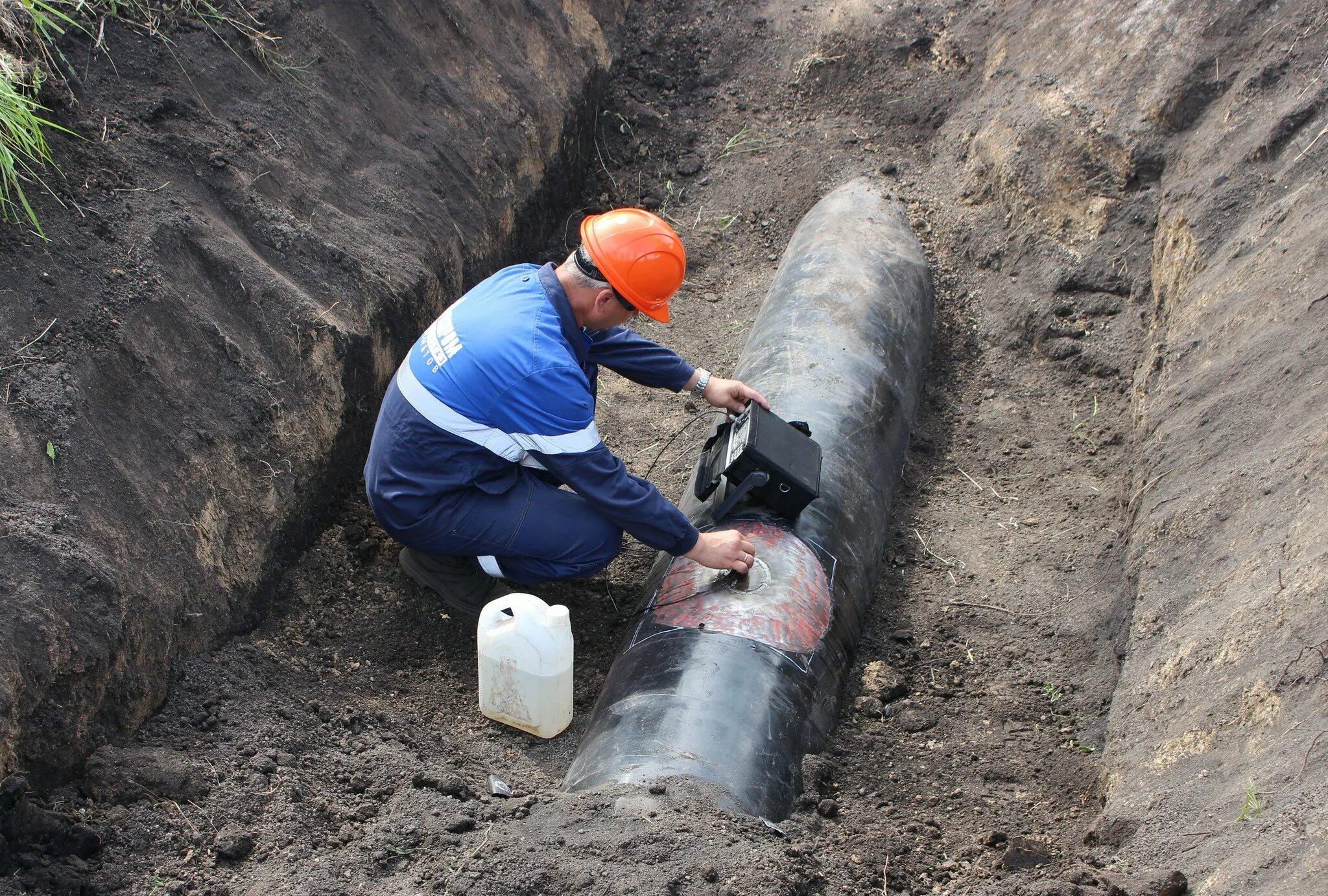Слесарь монтажник трубопроводов. Газопровод (москва). Вакансии наружные трубопровод. Монтажник технологических трубопроводов. Реконструкция водопровода в москве.