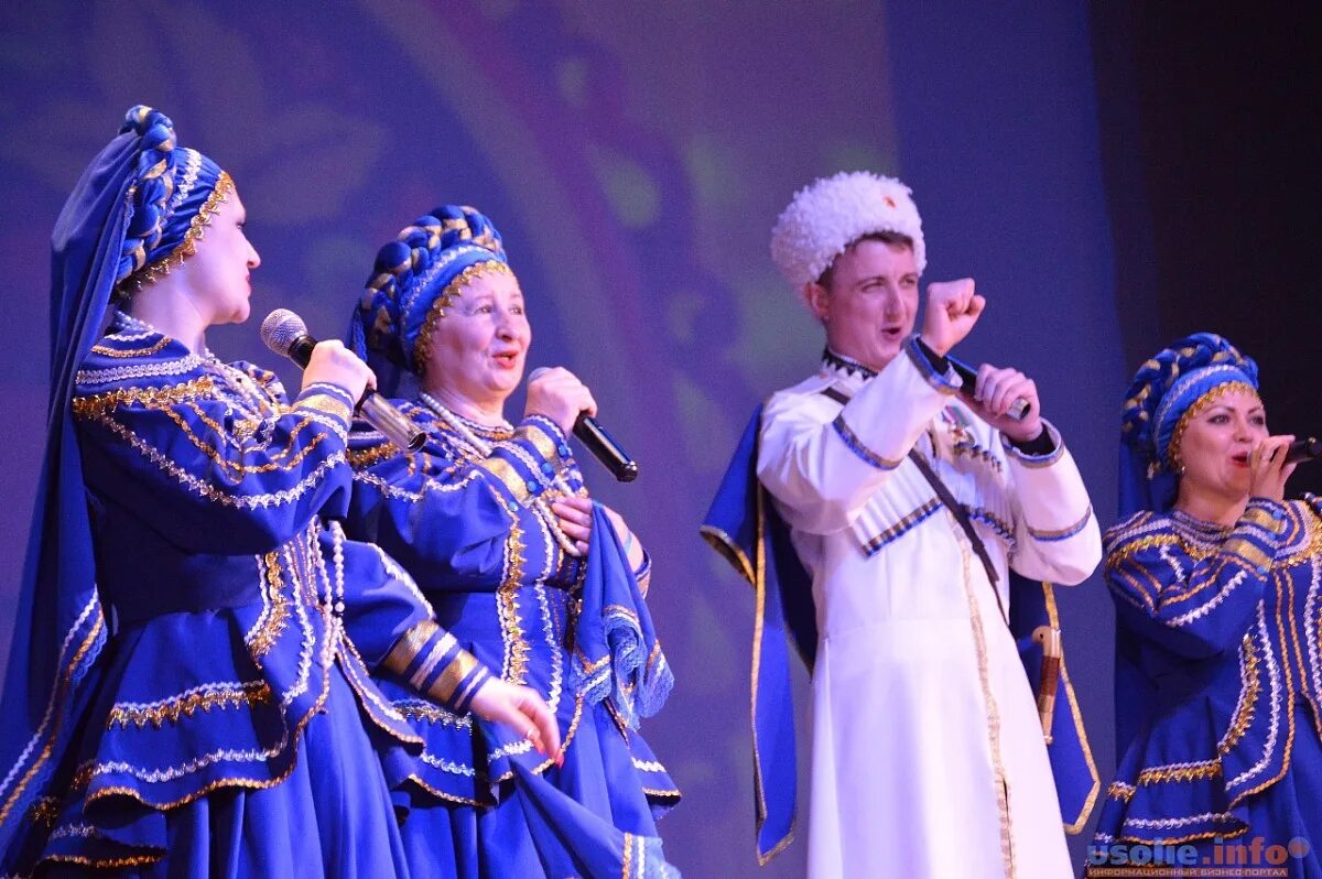 дом культуры химик усолье. усолье дворец культуры химик. усолье дворец культуры химик. зима дворец культуры химик усолье-сибирское. заседания во во дворце культуры усолья.