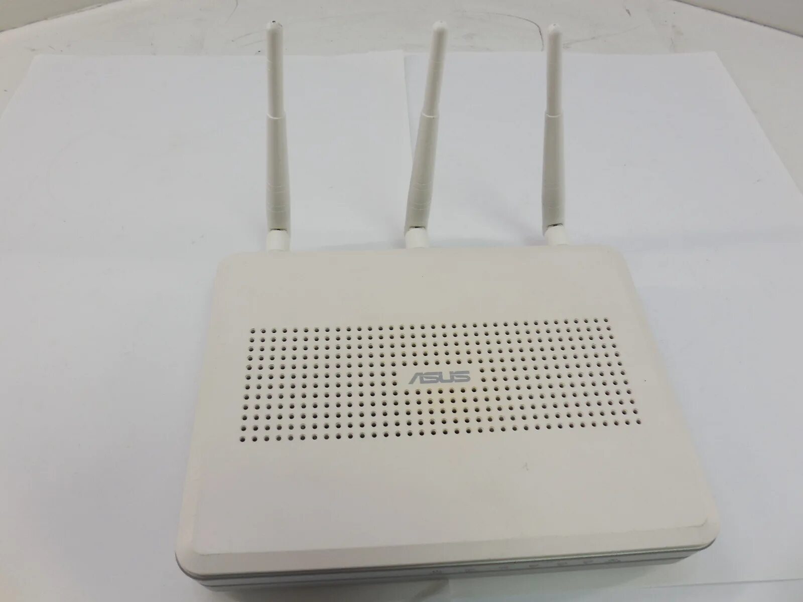 Asus модем. Wi-fi роутер asus rt-n16. asus n16 роутер. роутер rt n16. роутер asus белый.
