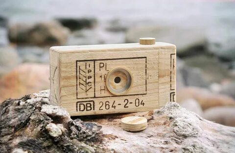 Pin hole