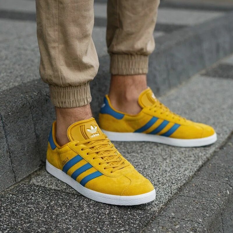 Желто синие кроссовки. Adidas Gazelle Spezial. Adidas Gazelle синие с желтым. Адидас газели желтые. Адидас газели зеленые с желтым.