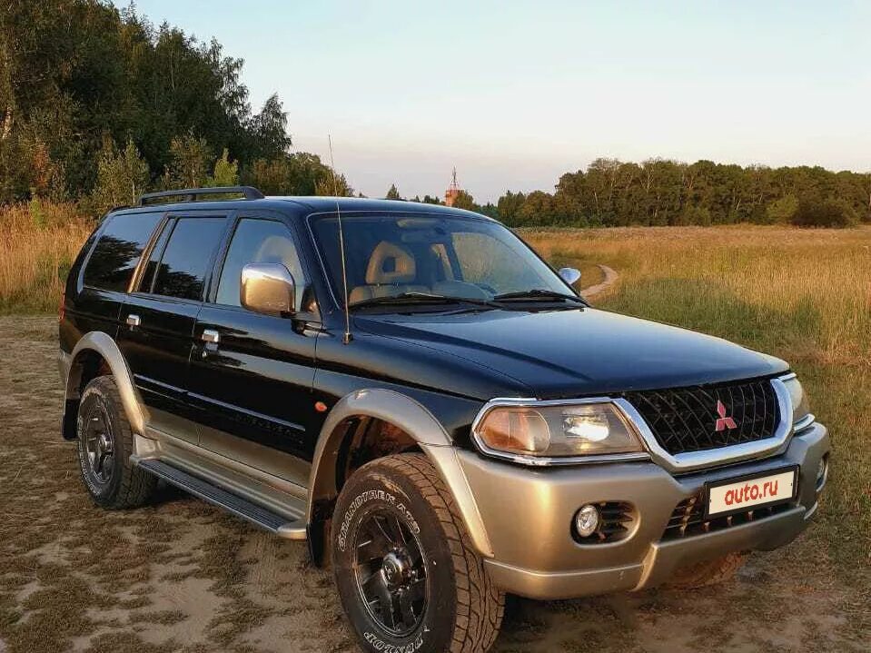 Mitsubishi Pajero 2000. Mitsubishi Pajero Sport 2000. Митсубиси Паджеро спорт 2000 года. Мицубиси Паджеро спорт 3 2000.