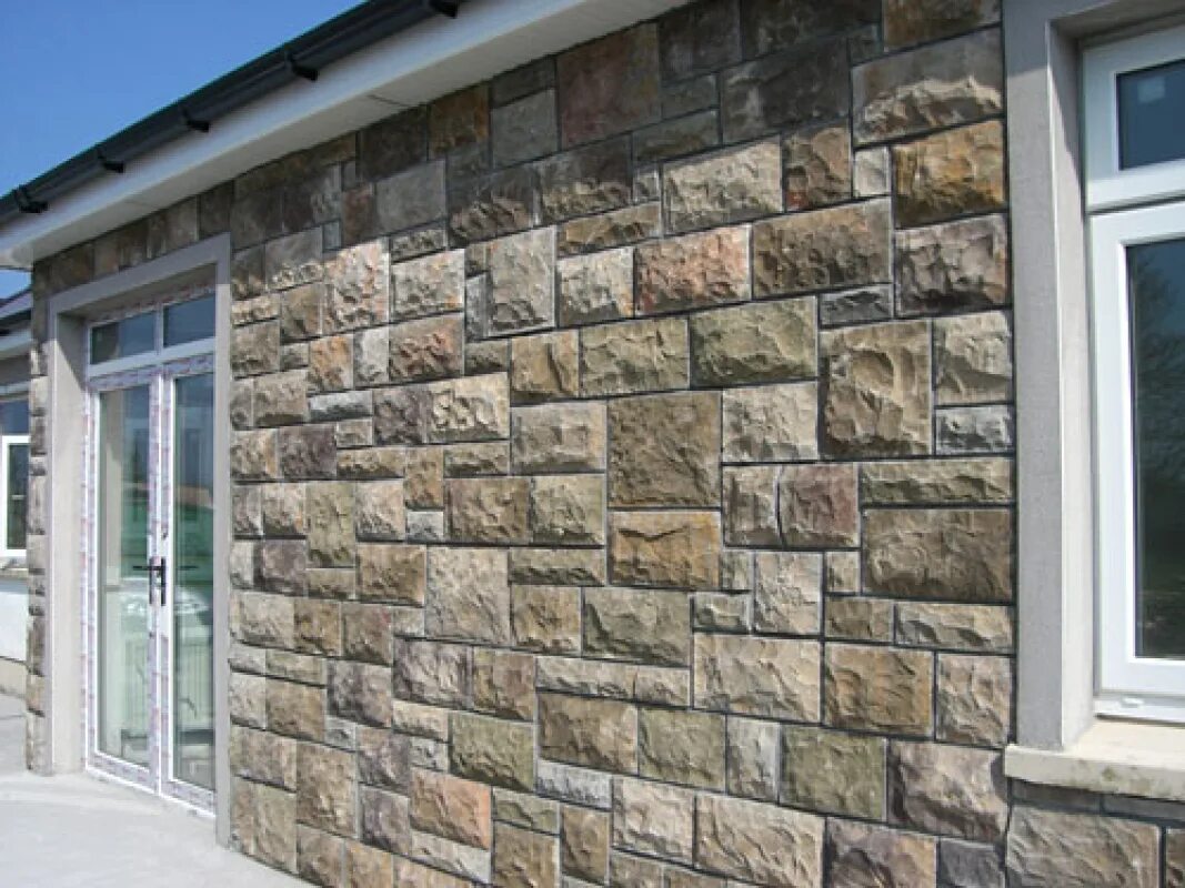 отделка фасада натуральным камнем. отделка фасада камнем. искусственный камень для наружной отделки. терракот плитняк классик. камень для наружных работ.