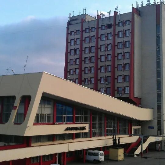 Липецк отель на вокзале. Жд вокзал липецк планировка. Ж/д вокзал липецк. Липецк памятник на на ж/д вокзале. Жд вокзал липецк.