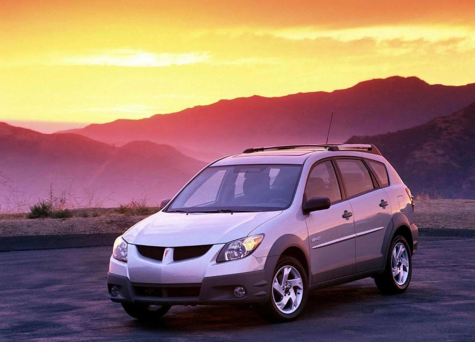 Pontiac Vibe 2002. Понтиак Вайб 2003. Понтиак Вайб gt 2003.