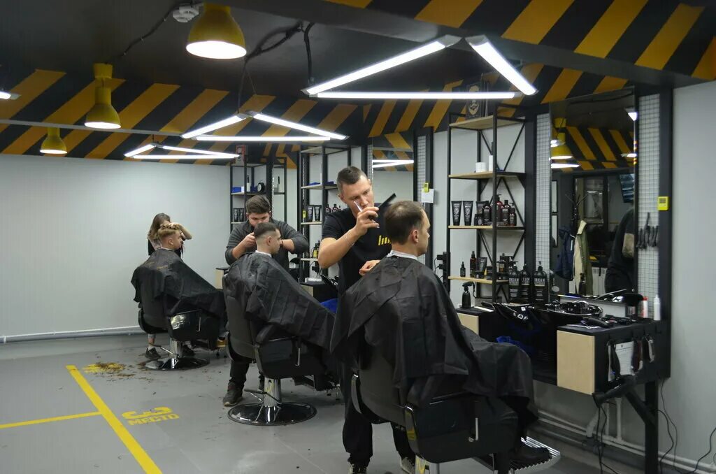 Площадка барбершоп волгоград. Топ ган барбершоп акции. Барбершоп волгоград бороды. Барбершоп площадка казань. Барбершоп площадка.