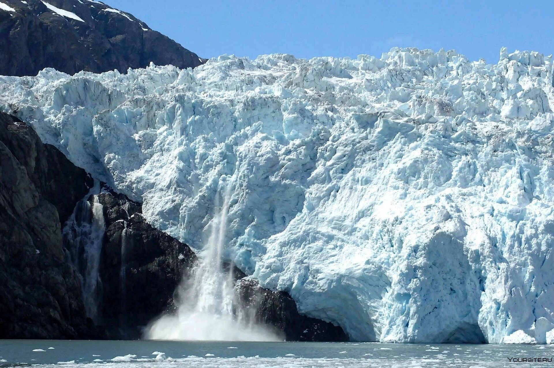 Самый большой горный ледник в мире. Кенай-Фьордс Аляска. Ледник Маласпина. Национальный парк Кенай-Фьордс. Таяние ледников 2022.