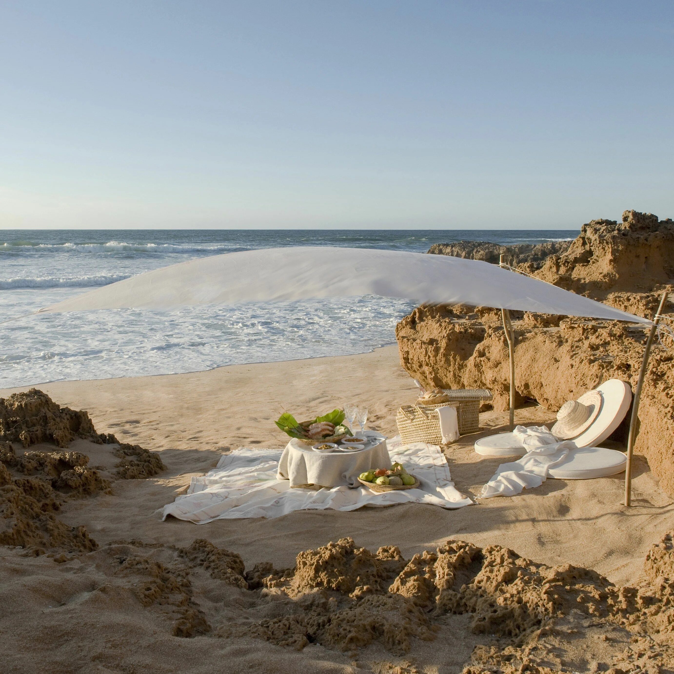 Private beach. Пляж Уалидия Марокко. Лагуна в Марокко Уалидия. Марокко отель Sultana Oualidia Марокко. Уалидия Марокко достопримечательности.