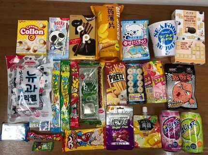 Коробка с японскими вкусняшками 