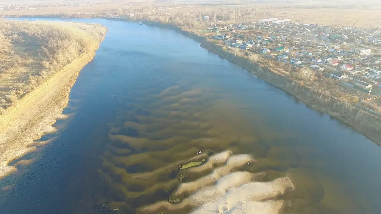 Астрахань лучше волгограда. Астрахань кремль достопримечательности. Река ахтуба волжский. Река волга в астрахани. Достопримечательности астрахани астраханский кремль.