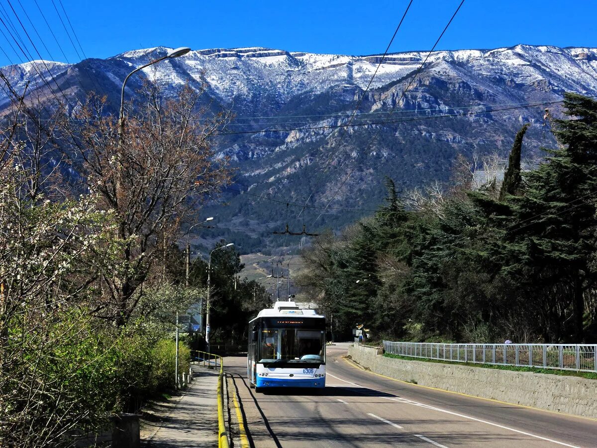 Самая протяженная троллейбусная линия в крыму. Троллейбусная линия Симферополь - Ялта - Алушта. Троллейбусная трасса Симферополь Ялта. Троллейбусный маршрута Симферополь — Алушта — Ялта. Троллейбусная трасса «Симферополь – Алушта – Ялта».