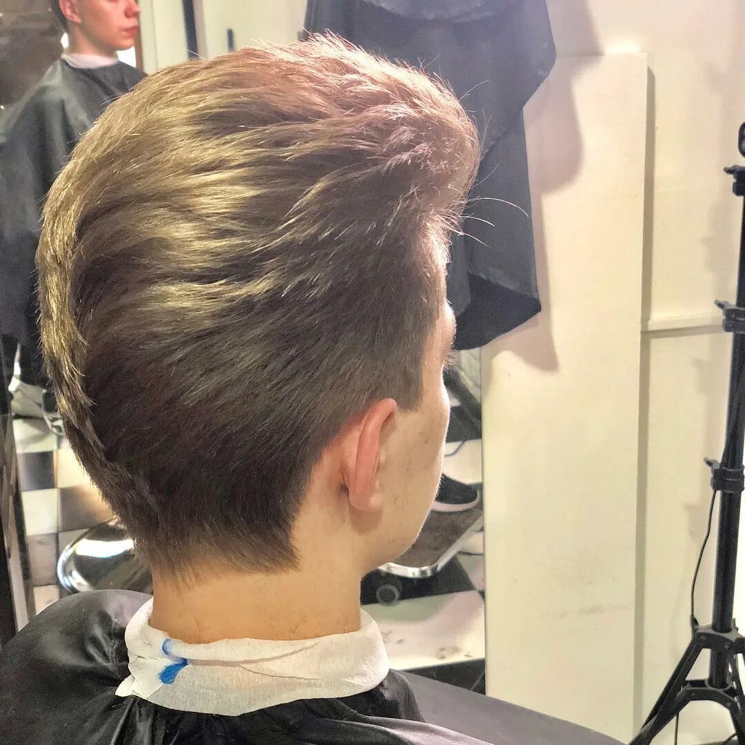 барбершоп стрижки. класс барбершоп. класс барбершоп. класс барбершоп. мужская стрижка ножницами.