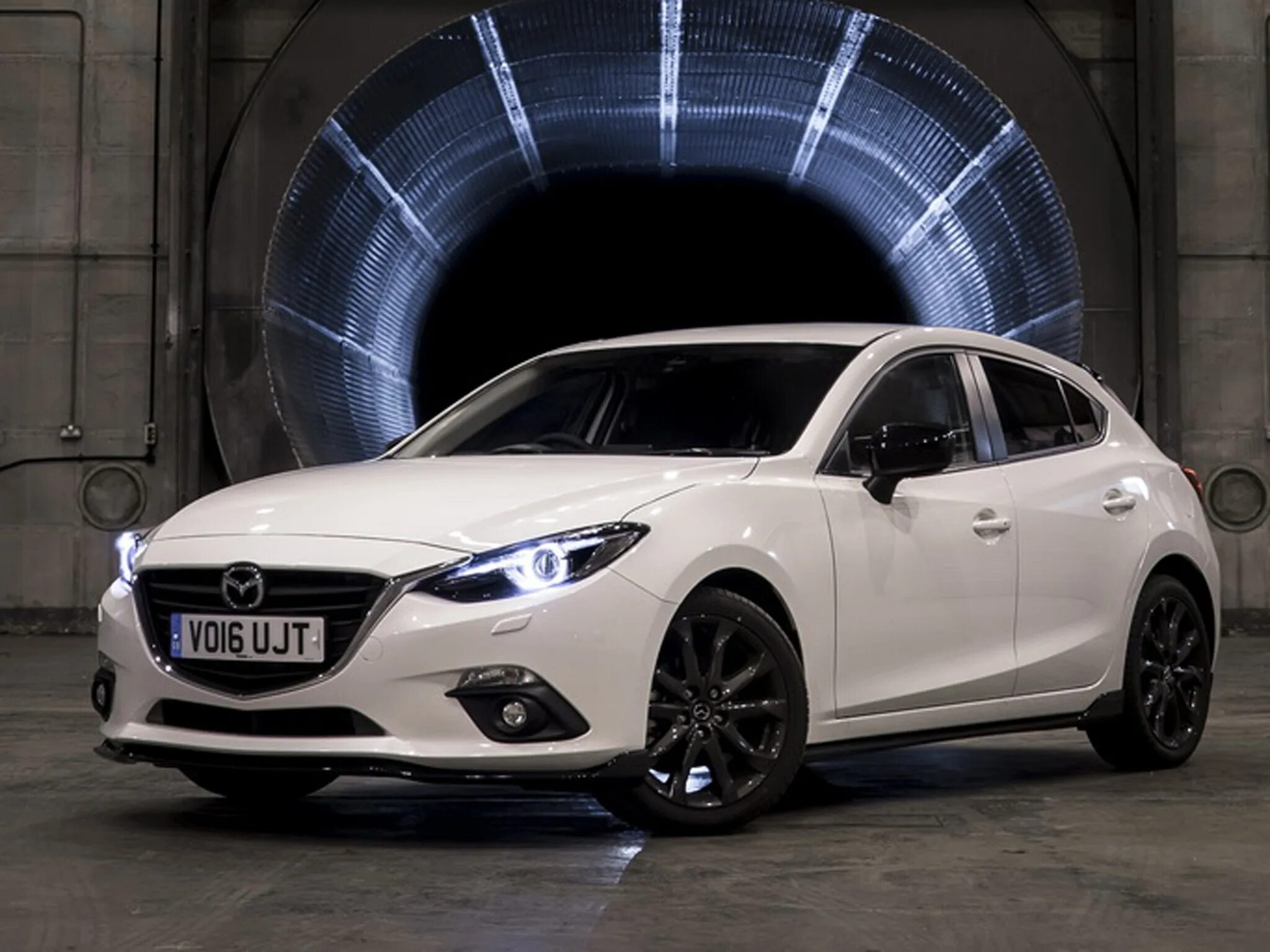 Мазда 3 2016. Мазда 3 белая. Mazda 3 2016. Мазда 3 седан 2014. Mazda 3 White.