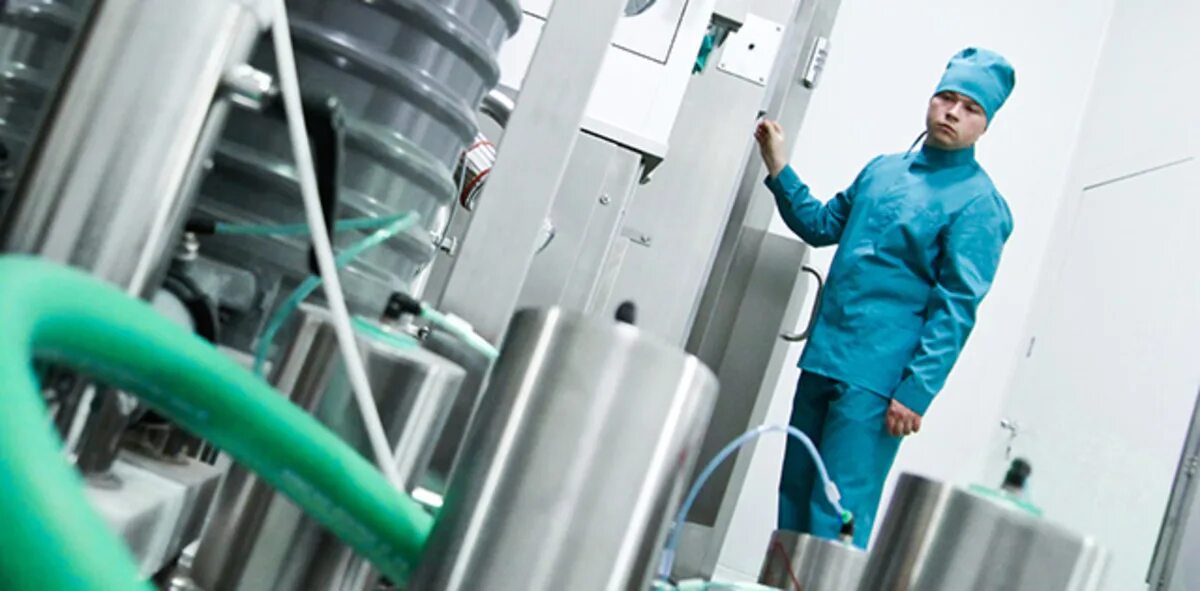 Фармацевтическая промышленность производство. Ли фарм. Биотехнологическое производство. Озон завод фармацевтический. Р-фарм ярославль.