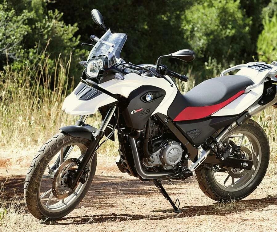 Мотоцикл бмв 650. BMW GS 650. Мотоцикл БМВ 650 GS. Мотоцикл BMW GS 650. BMW g650gs 2012.