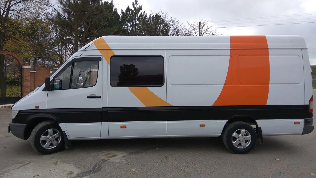 Mercedes-Benz 312d Sprinter, грузовой фургон. Мерседес Бенц Спринтер 312д. Мерседес 312d Спринтер экстерьер. Мерседес спринтер 312