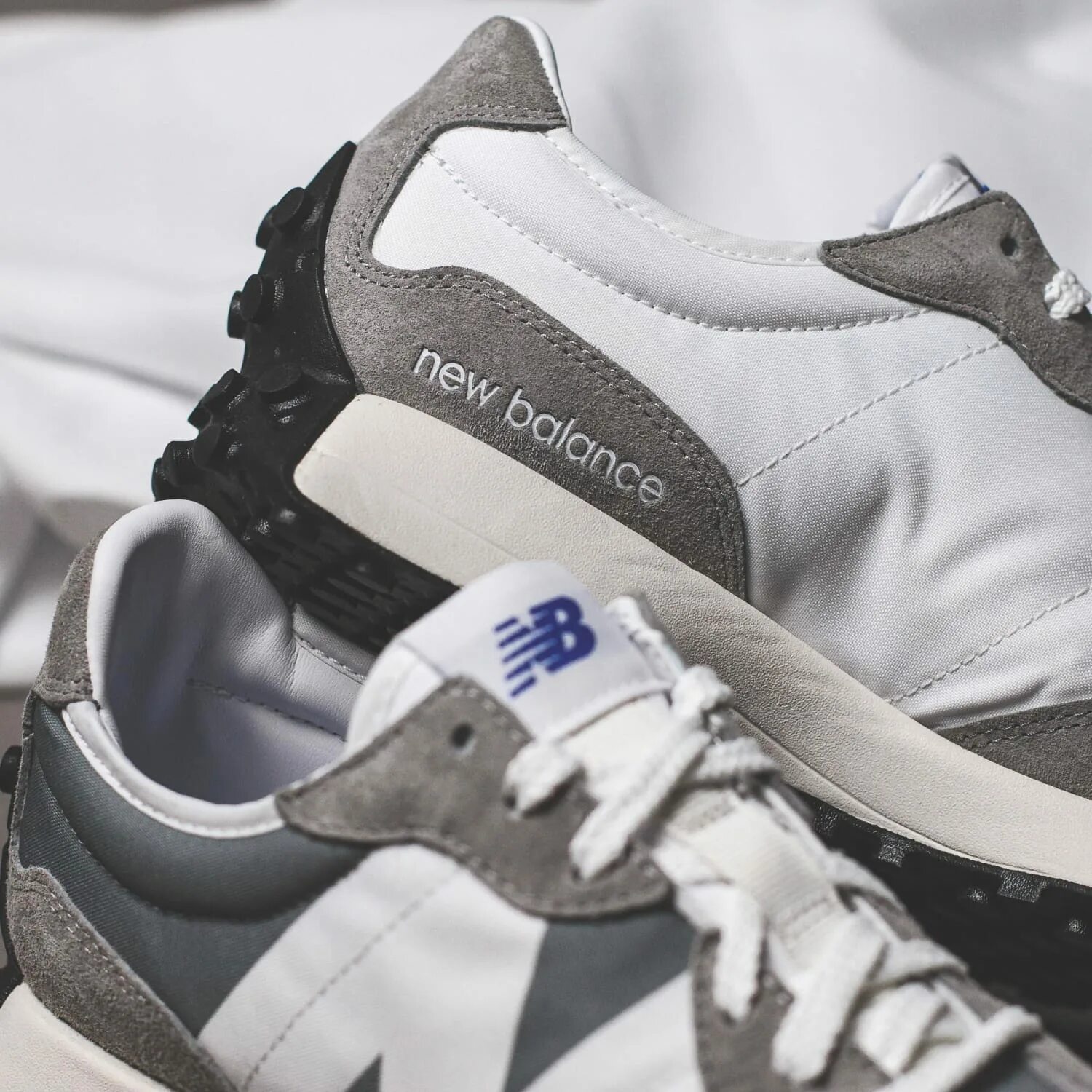 New balance ms327lab