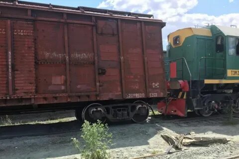 В двух вагонах было 125600